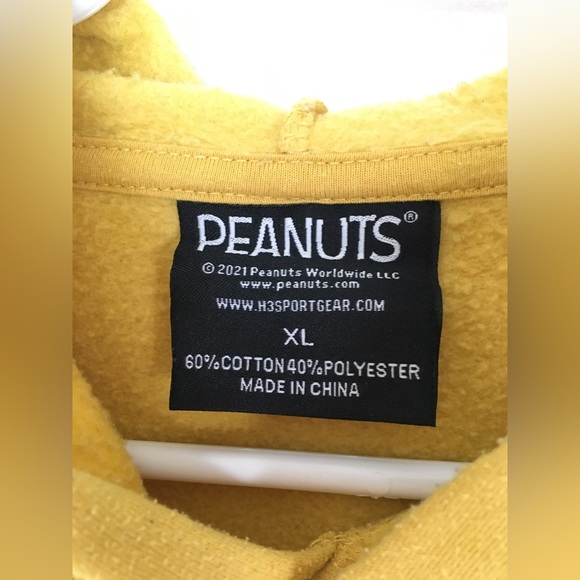 Peanut hoodie youth XL - Picture 3 of 4